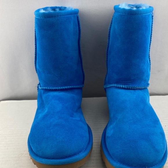 blue UGG boots size 6 - Picture 2 of 4